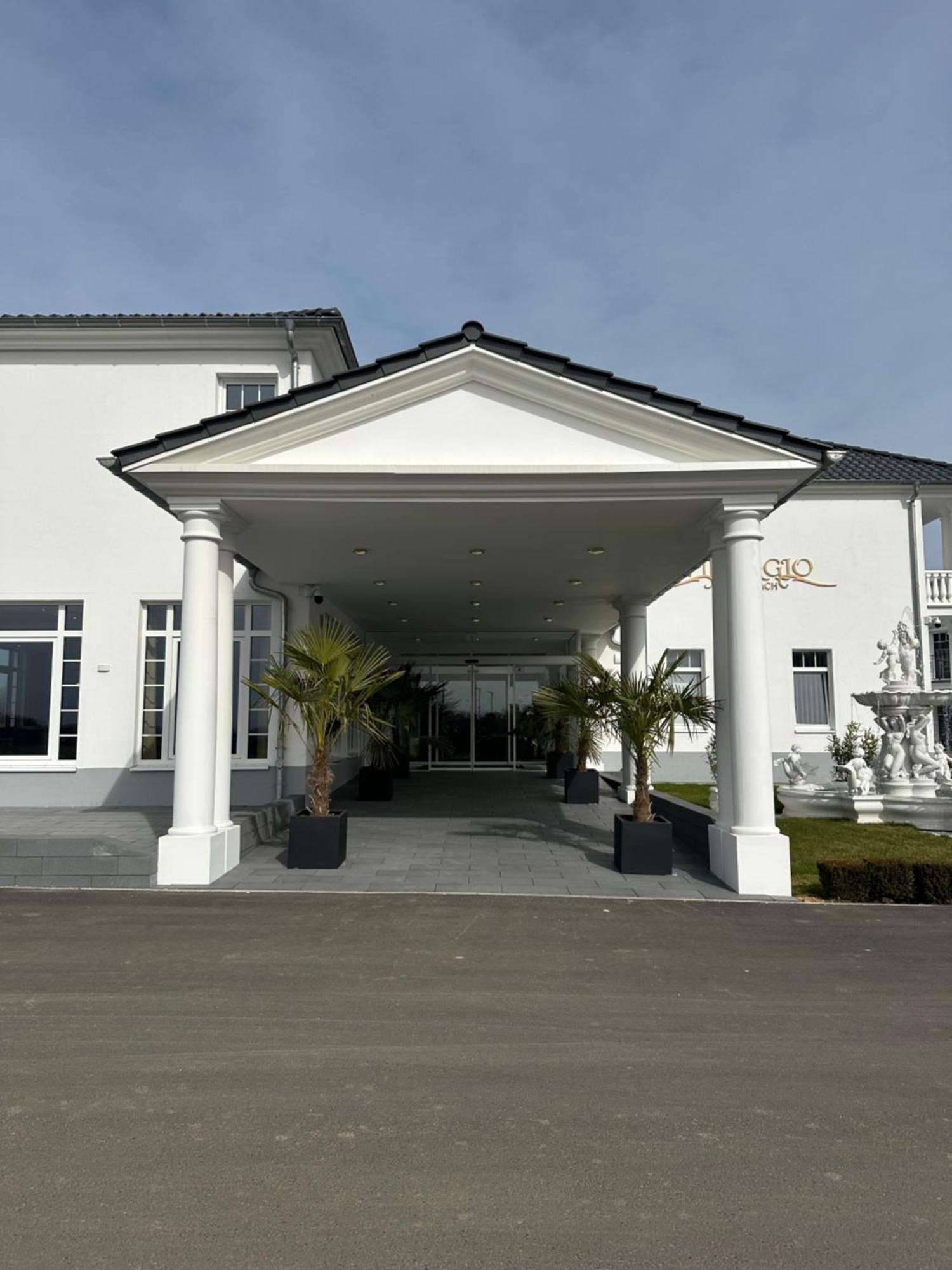 Villaggio Hotel Mackenbach Eksteriør billede